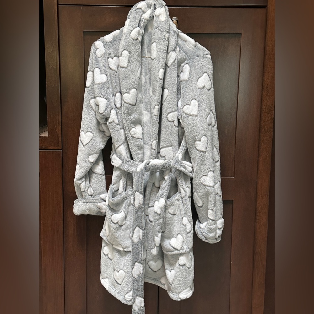 Ladies size medium knee length robe